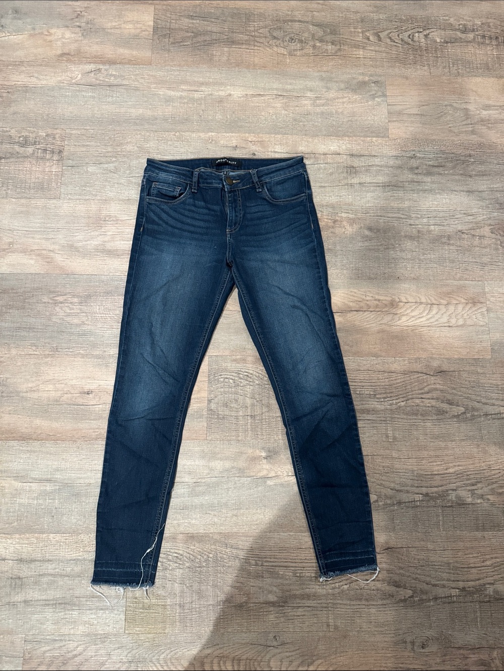 Women’s Skinny Jeans in Dark Indigo Stretch Denim